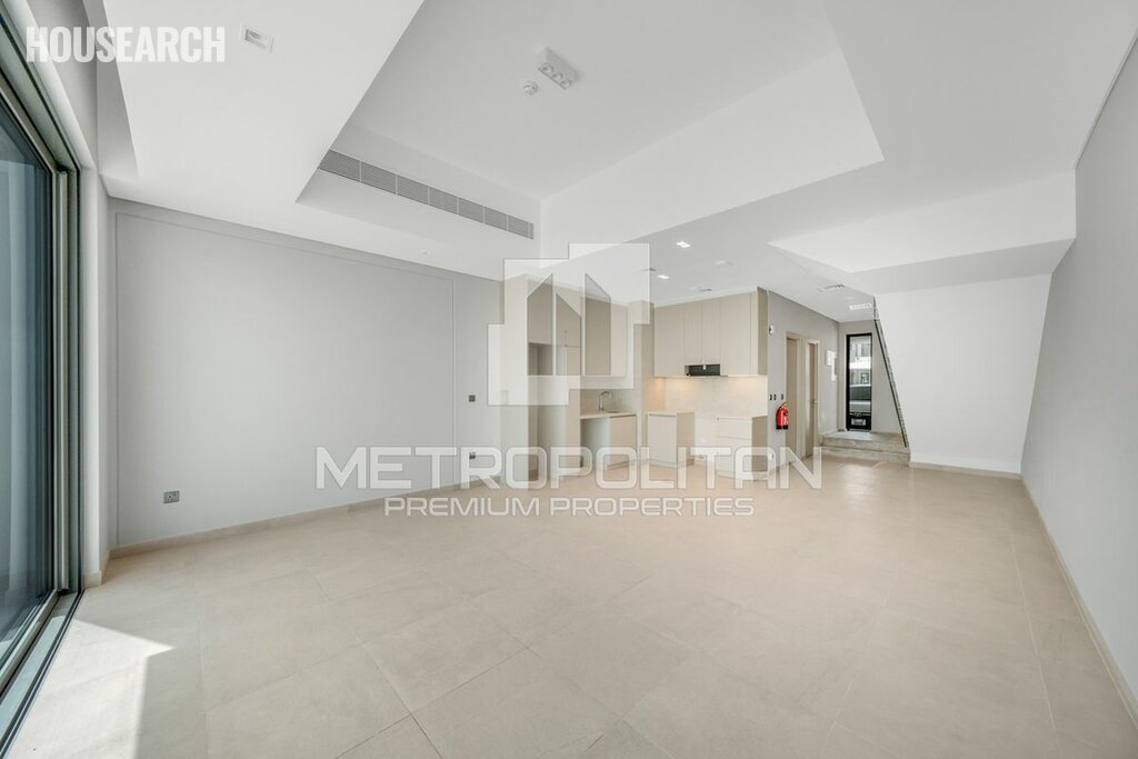 Townhouse for rent - Dubai - Rent for $43,561 / yearly - image 1