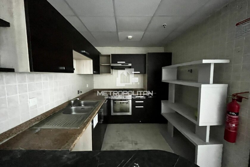 Rent 38 apartments  - 1 room - Business Bay, UAE - image 3