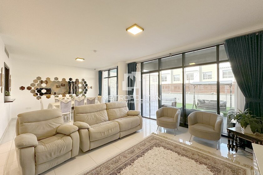 4+ bedroom properties for rent in UAE - image 32