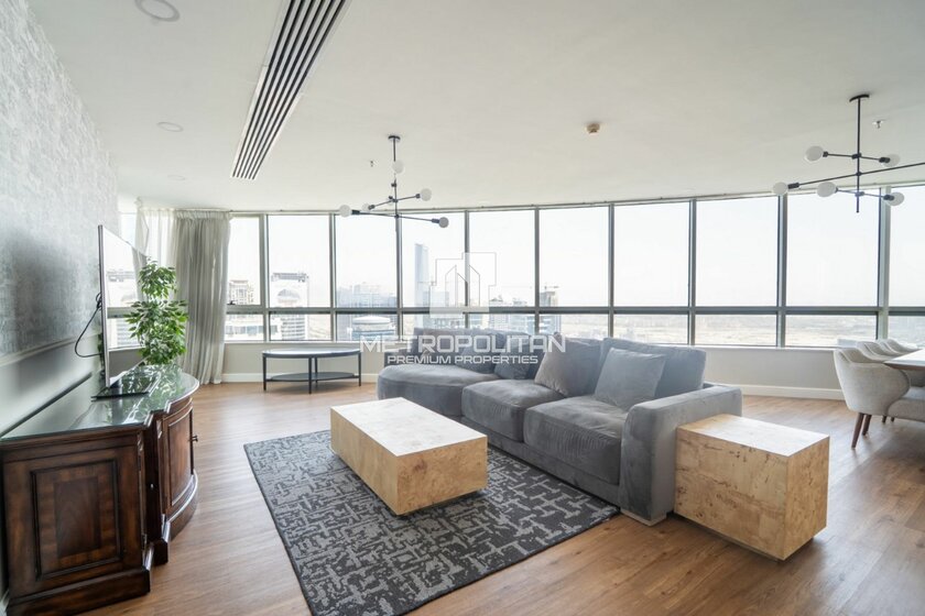 Biens immobiliers à louer - 4 pièces - Dubai Marina, Émirats arabes unis – image 1