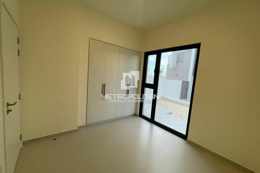Biens immobiliers à louer - 4 pièces - Émirats arabes unis – image 7