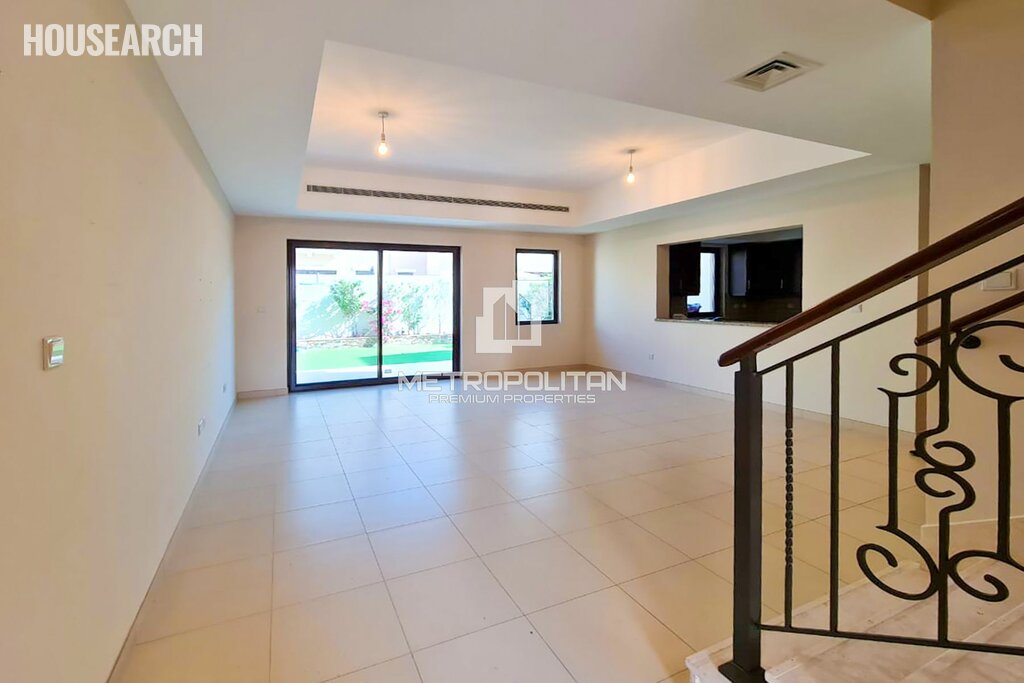 Maison de ville à louer - Louer pour 44 933 $/annuel – image 1