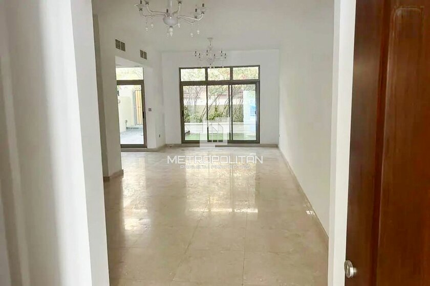 Alquile 26 adosados - MBR City, EAU — imagen 16