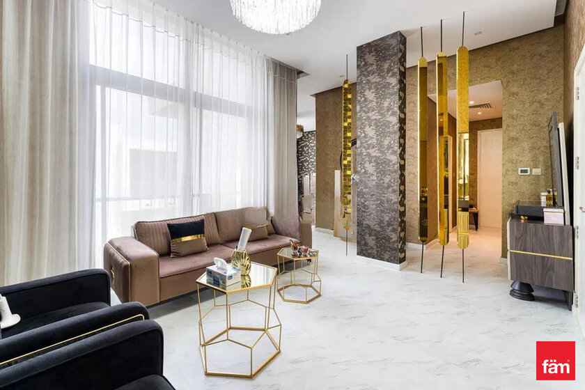 Alquile 3 chalés - DAMAC Hills, EAU — imagen 11