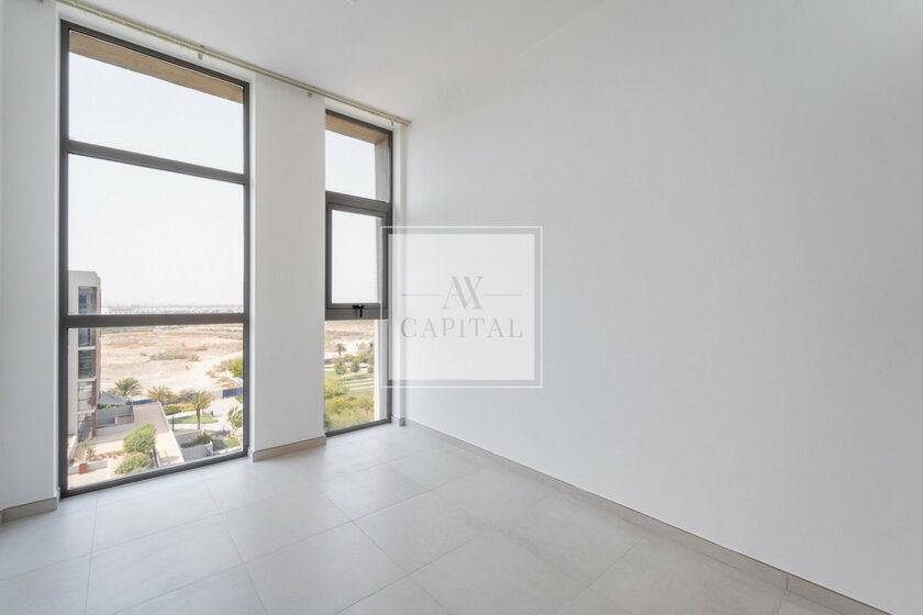 Compre 6 apartamentos  - 3 habitaciones - Dubailand, EAU — imagen 24