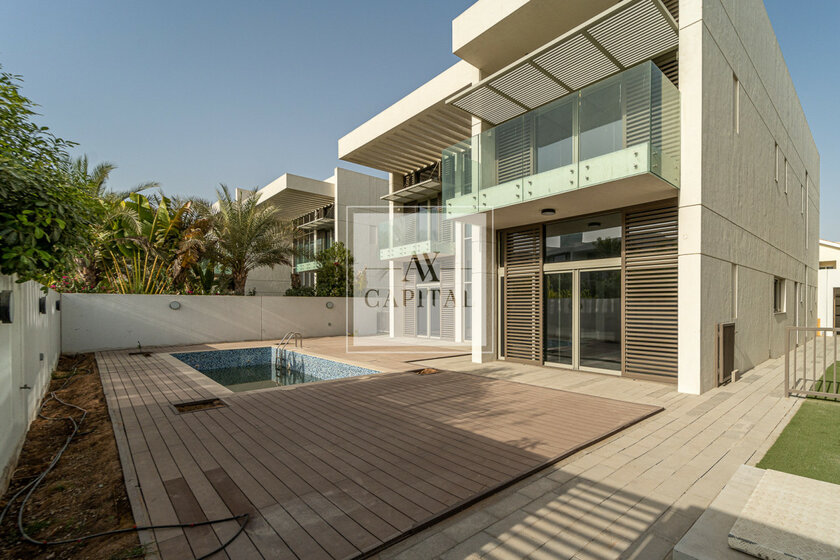 Villa for rent - Dubai - Rent for $359,383 / yearly - image 14