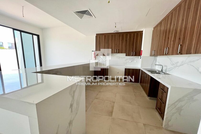 Villas for rent in Ras al-Khaimah City - image 3