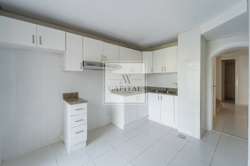 Buy a property - 2 rooms - Springs, UAE - image 3