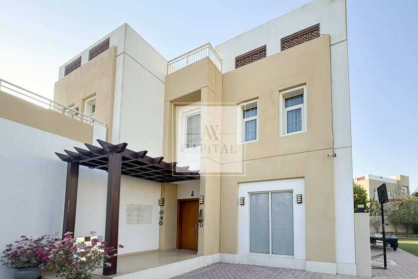 Houses for rent in UAE - image 14