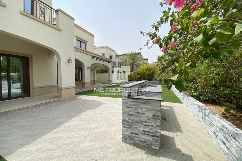 Rent 32 villas - 4 rooms - Dubailand, UAE - image 19