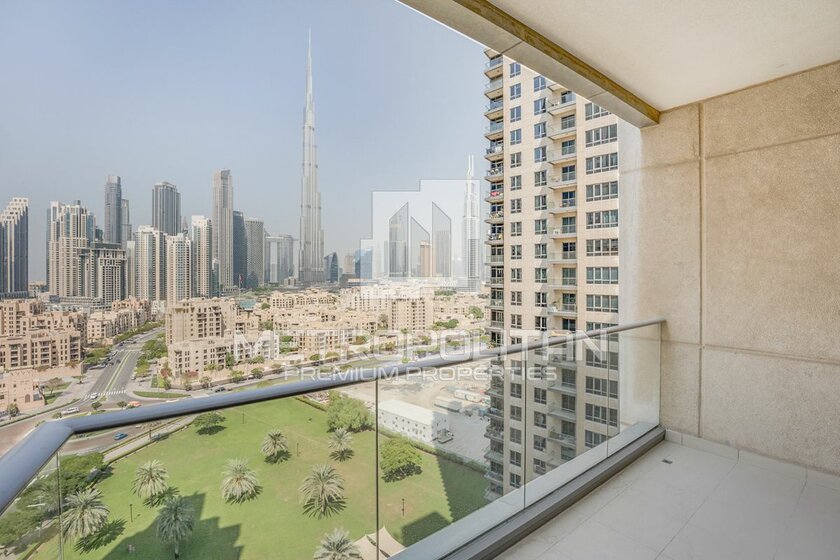 Rent 19 apartments  - 3 rooms - Downtown Dubai, UAE - image 4