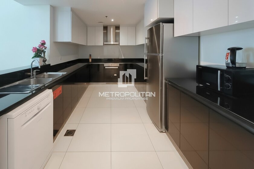 Alquile 44 apartamentos  - 3 habitaciones - EAU — imagen 35
