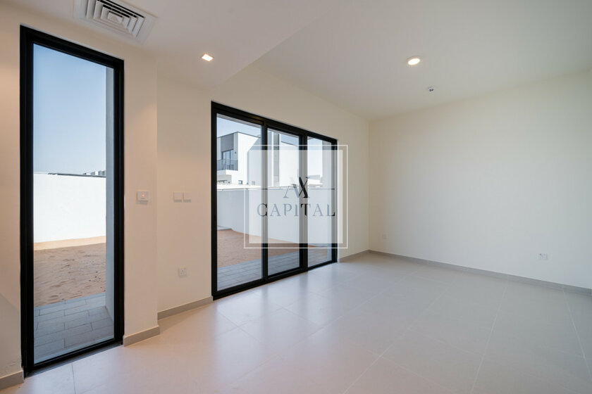 Townhouse for rent - Dubai - Rent for $38,115 / yearly - image 23