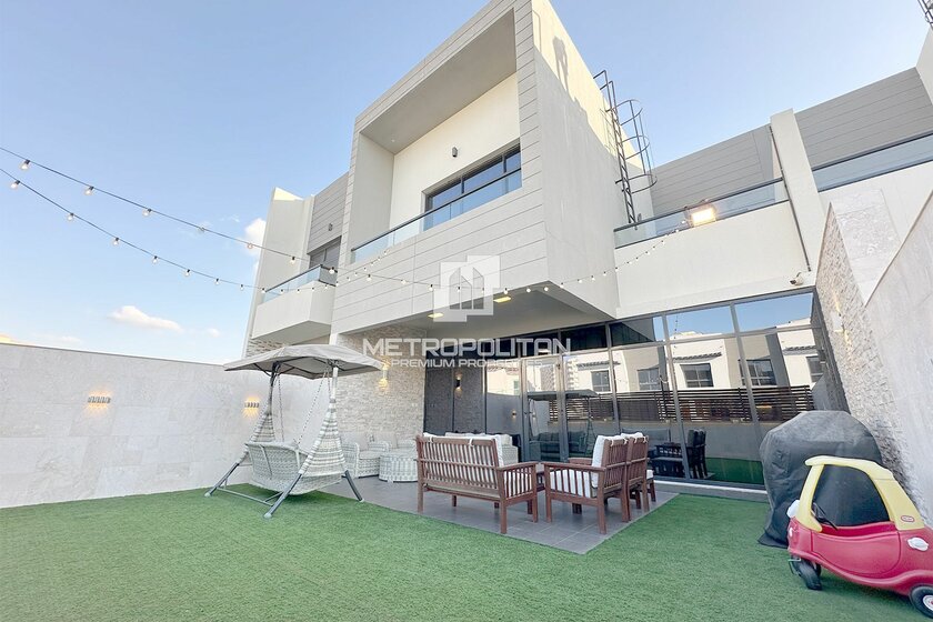 4+ bedroom properties for rent in UAE - image 29