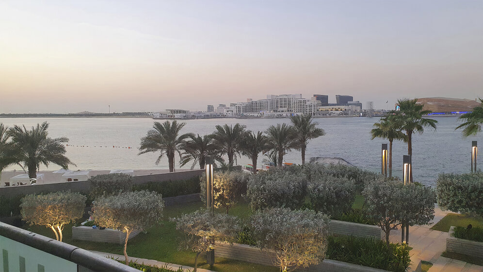 Купить недвижимость - 3 комнатные - Al Raha Beach, ОАЭ - изображение 6