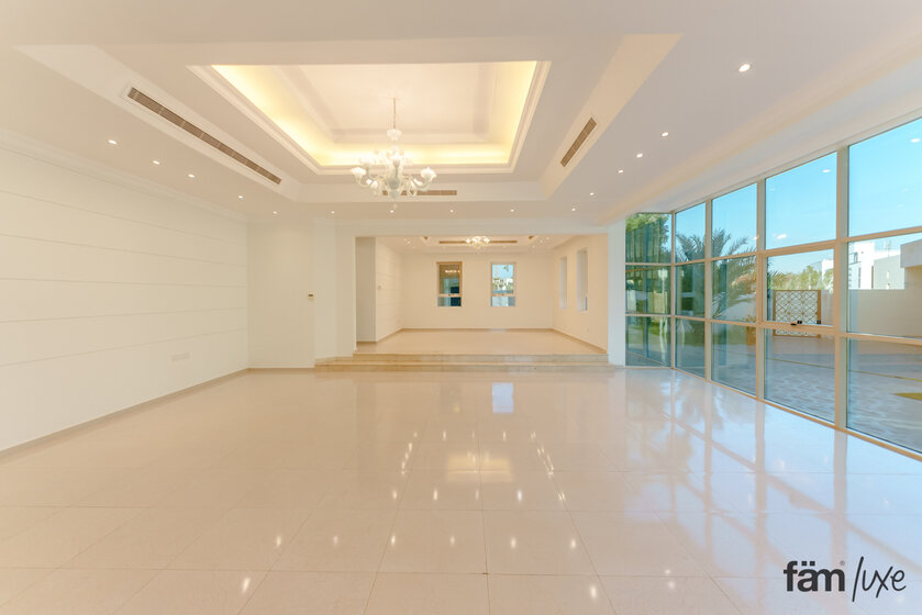 Villas for sale in Dubai - image 4