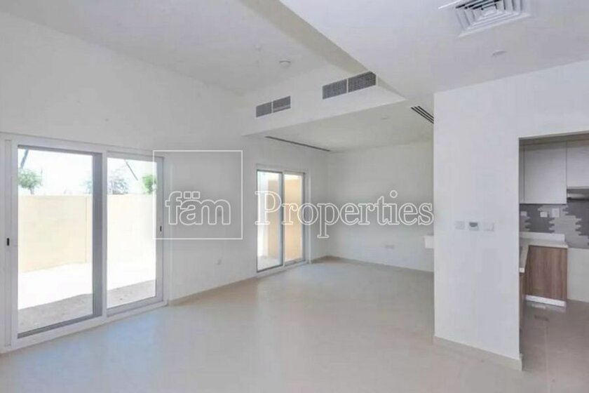 Buy 26 houses - Villanova, UAE - image 5