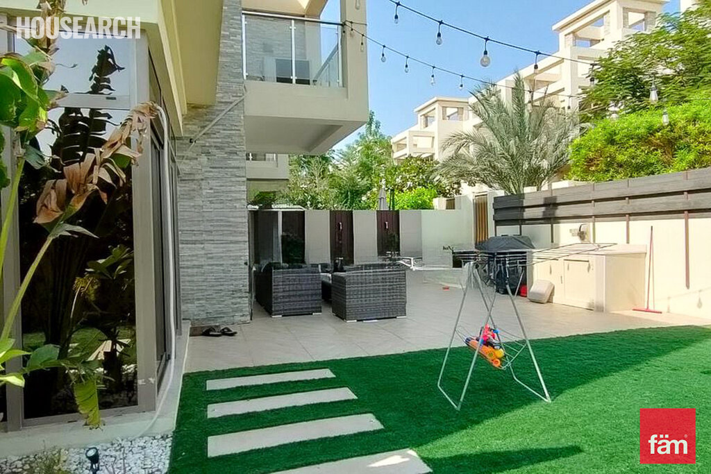 Maison de ville à vendre - Dubai - Acheter pour 1 689 373 $ – image 1