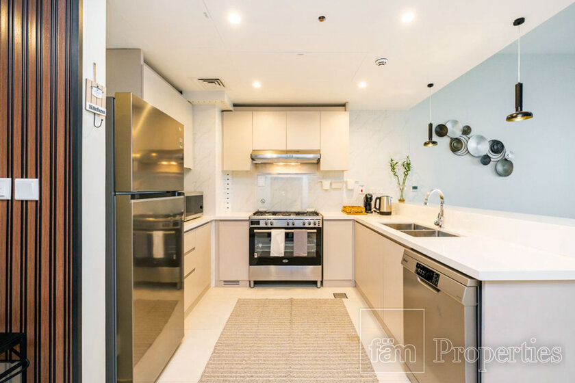 Rent 3 apartments  - Al Kifaf, UAE - image 12