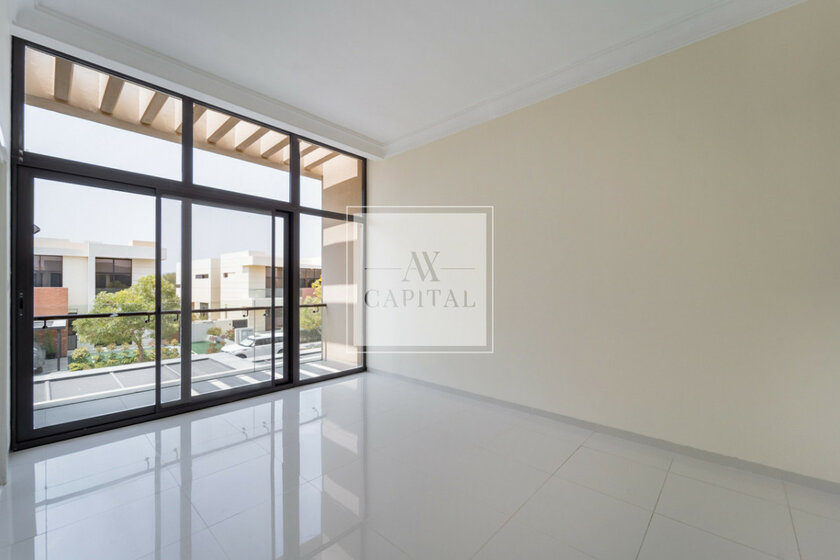 Rent 4 villas - 3 rooms - DAMAC Hills, UAE - image 15