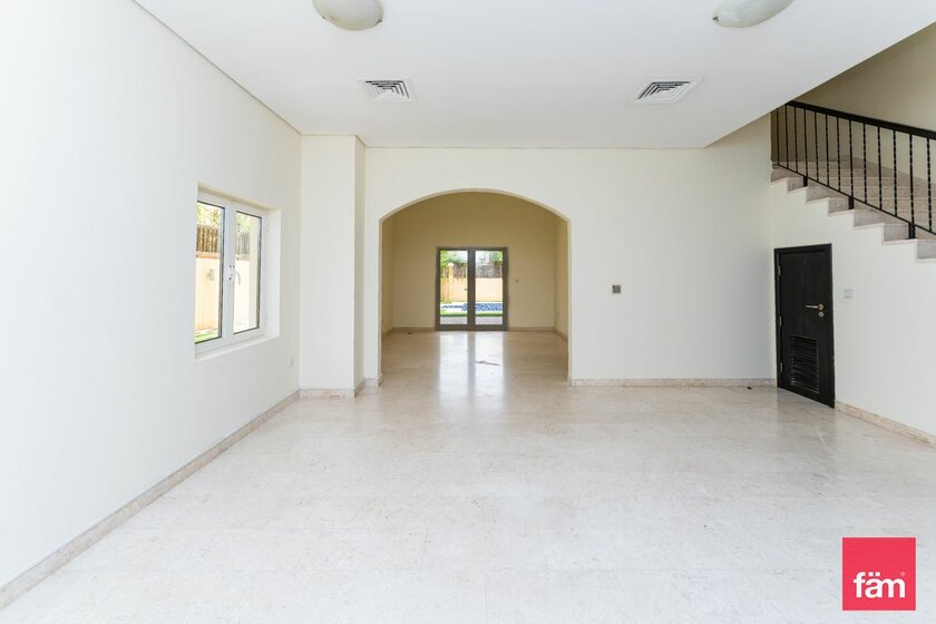 Villas for rent in UAE - image 27