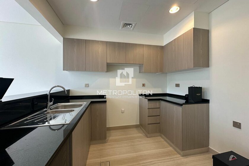 Rent 3 houses - 4 rooms - DAMAC Hills, UAE - image 8