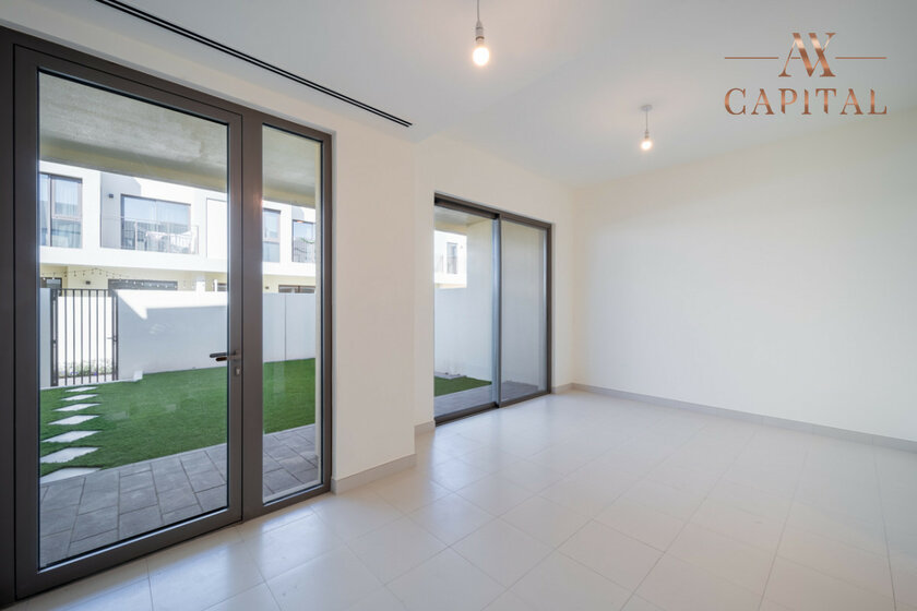 Rent a property - 3 rooms - Emaar South, UAE - image 9