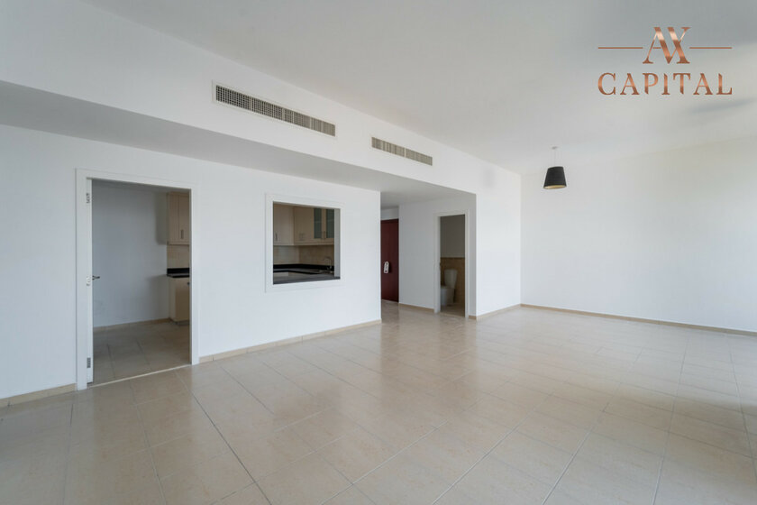 Buy a property - 3 rooms - JBR, UAE - image 22