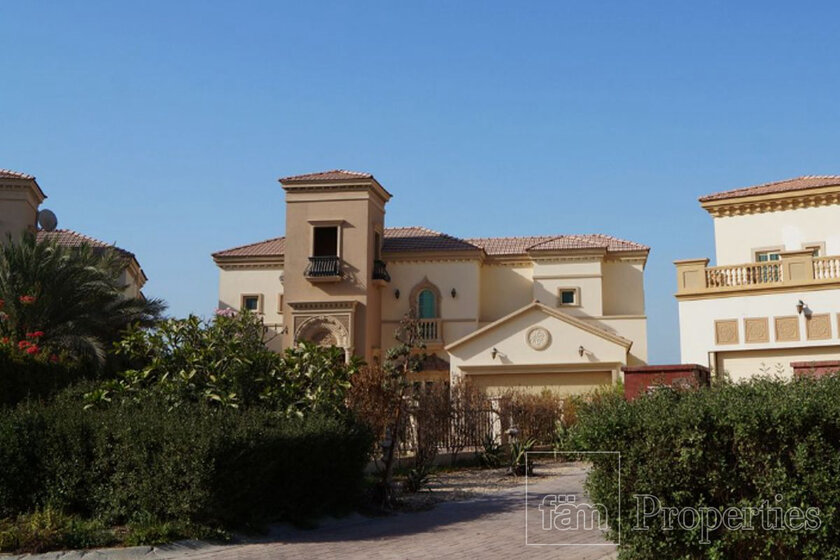 Villas for sale in UAE - image 13