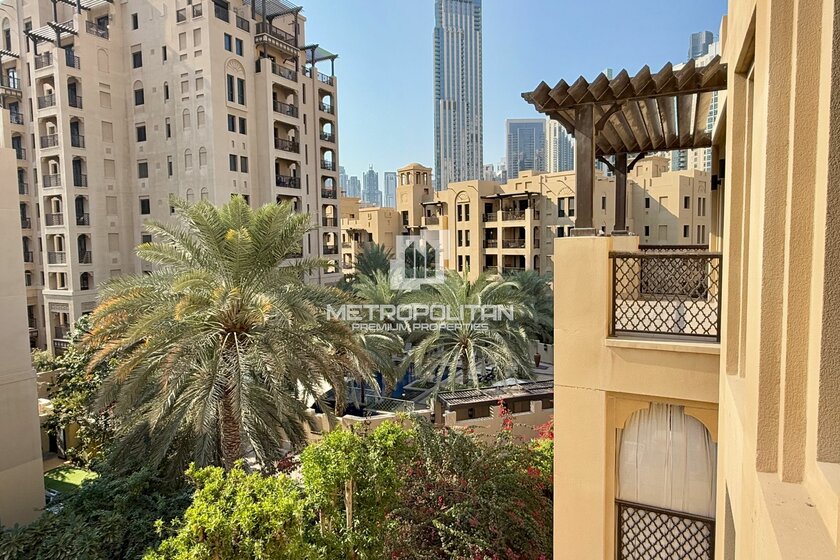 Rent a property - 1 room - Downtown Dubai, UAE - image 13