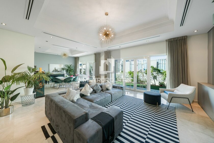 Villa à louer - Louer pour 73 525 $/annuel – image 22