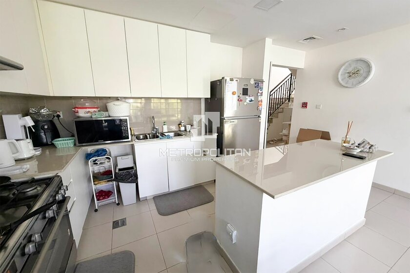 Louer 22 maisons de ville - 4 pièces - Émirats arabes unis – image 26