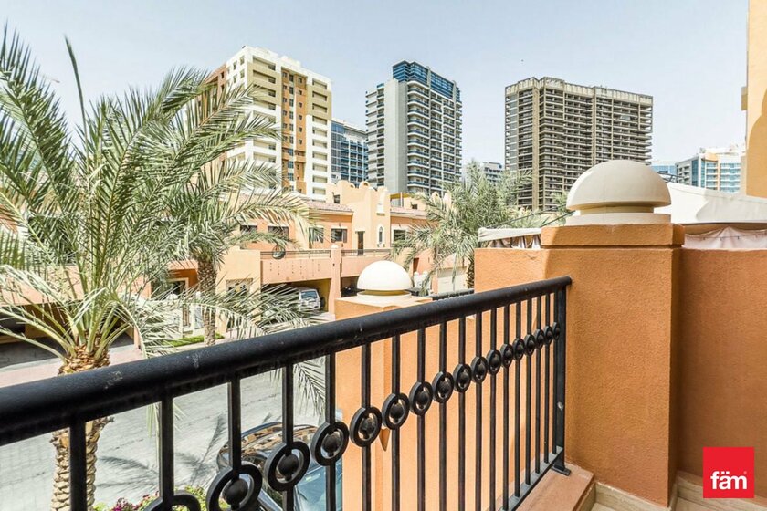 45 Häuser kaufen - Dubai Sports City, VAE – Bild 2