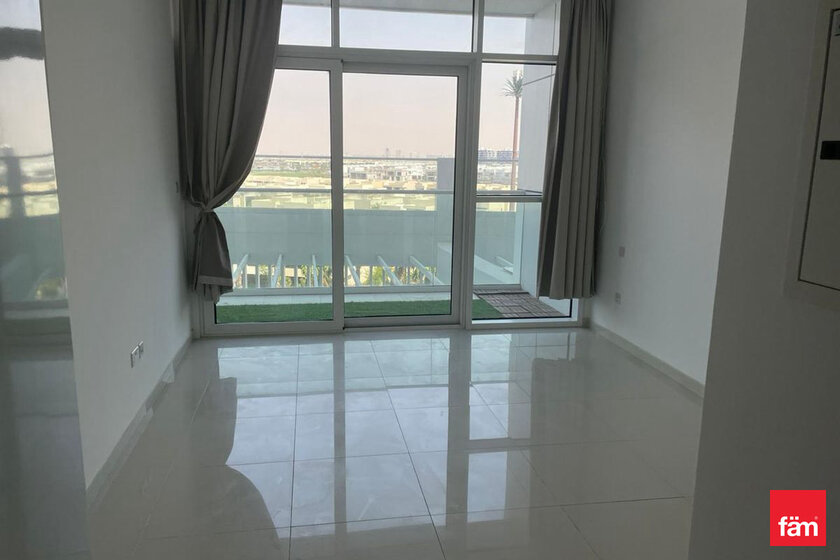 Alquile 12 apartamentos  - DAMAC Hills, EAU — imagen 2