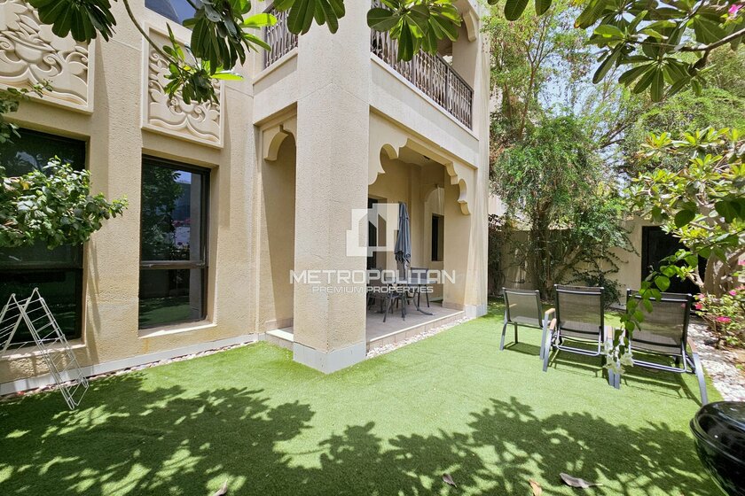 Rent a property - 2 rooms - Downtown Dubai, UAE - image 23