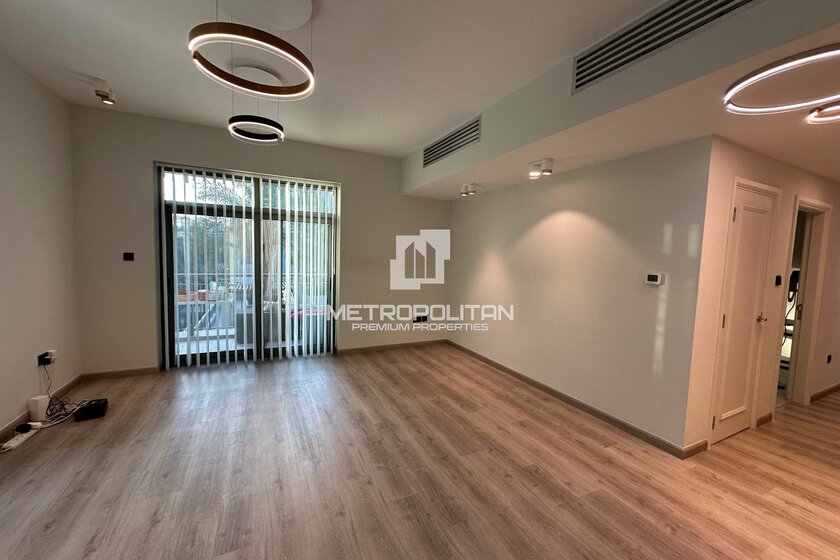 Alquile 95 apartamentos  - 2 habitaciones - EAU — imagen 8