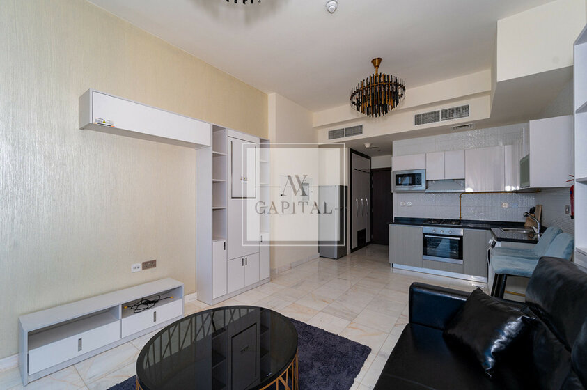 Studio properties for rent in Dubai - image 14