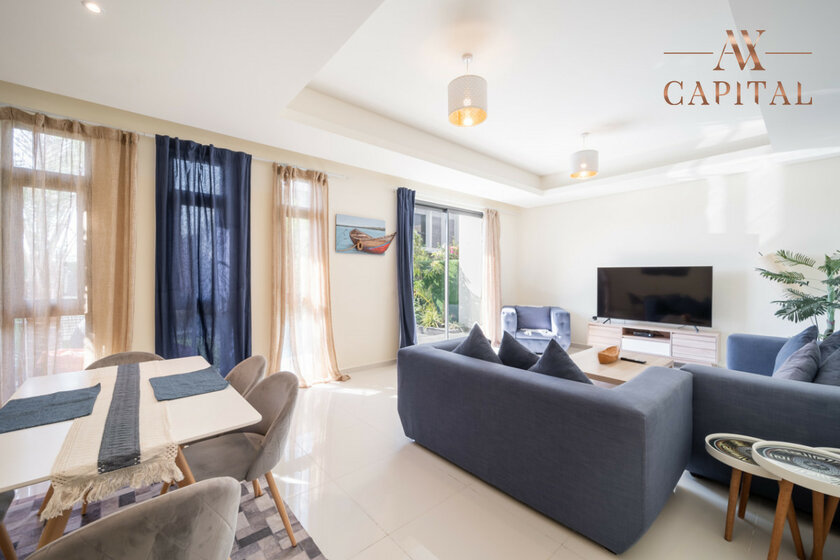 Buy a property - 3 rooms - DAMAC Hills 2, UAE - image 24