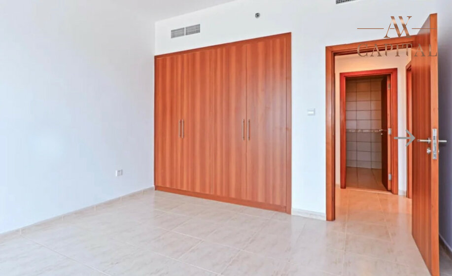 Buy a property - 2 rooms - Dubailand, UAE - image 4