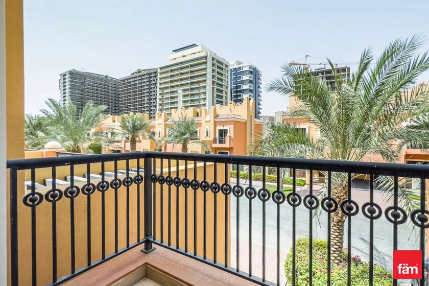 15 Stadthäuser kaufen - Dubai Sports City, VAE – Bild 23