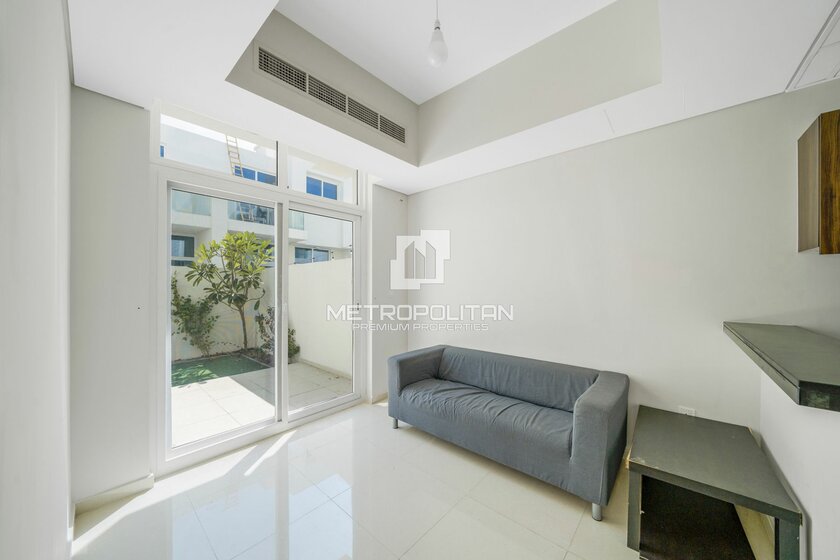 4 ikiz villa kirala - 4 odalı - Dubailand, BAE – resim 2