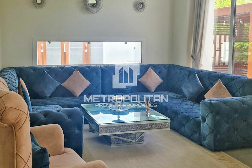 Rent a property - 3 rooms - Mudon, UAE - image 3