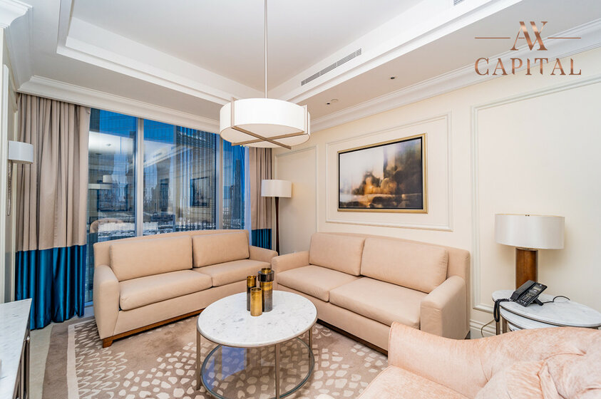 Rent a property - 1 room - Downtown Dubai, UAE - image 4