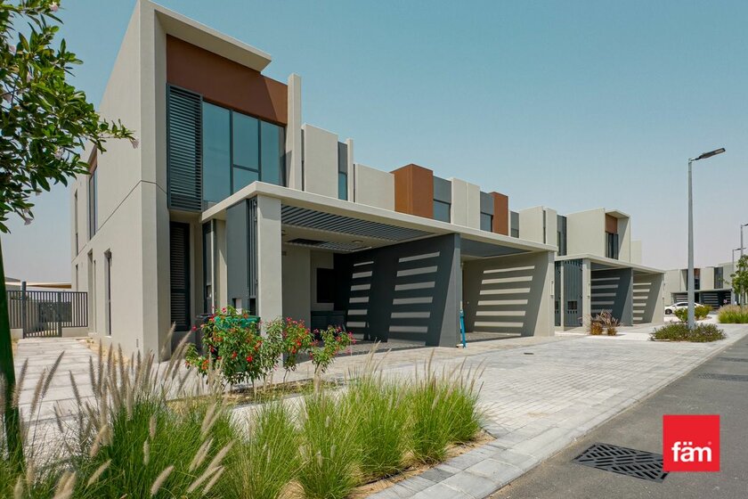 Rent 109 townhouses - Dubailand, UAE - image 25