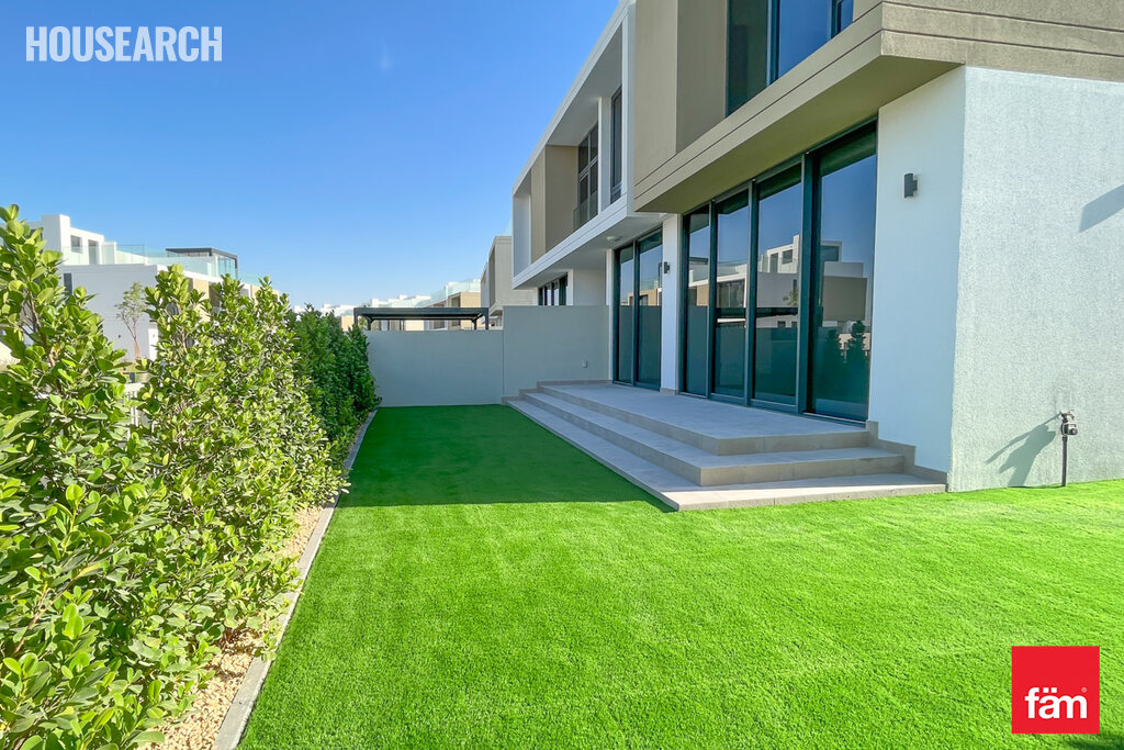 Villa for rent - Dubai - Rent for $106,267 - image 1