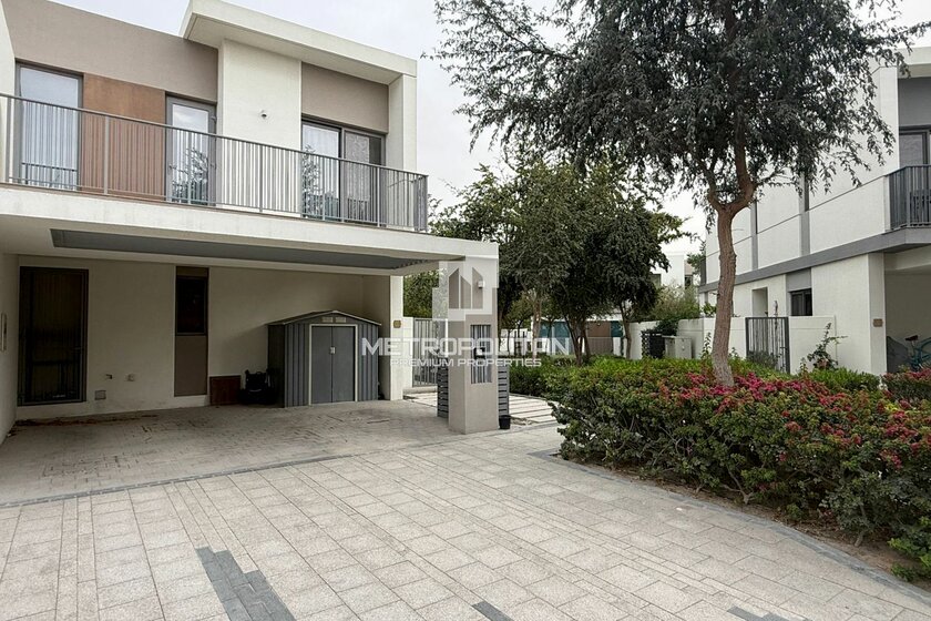 Alquile 21 adosados - 4 habitaciones - EAU — imagen 30