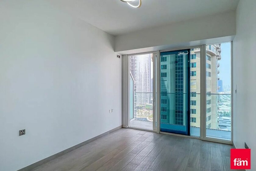 Buy 174 apartments  - Jumeirah Lake Towers, UAE - image 11