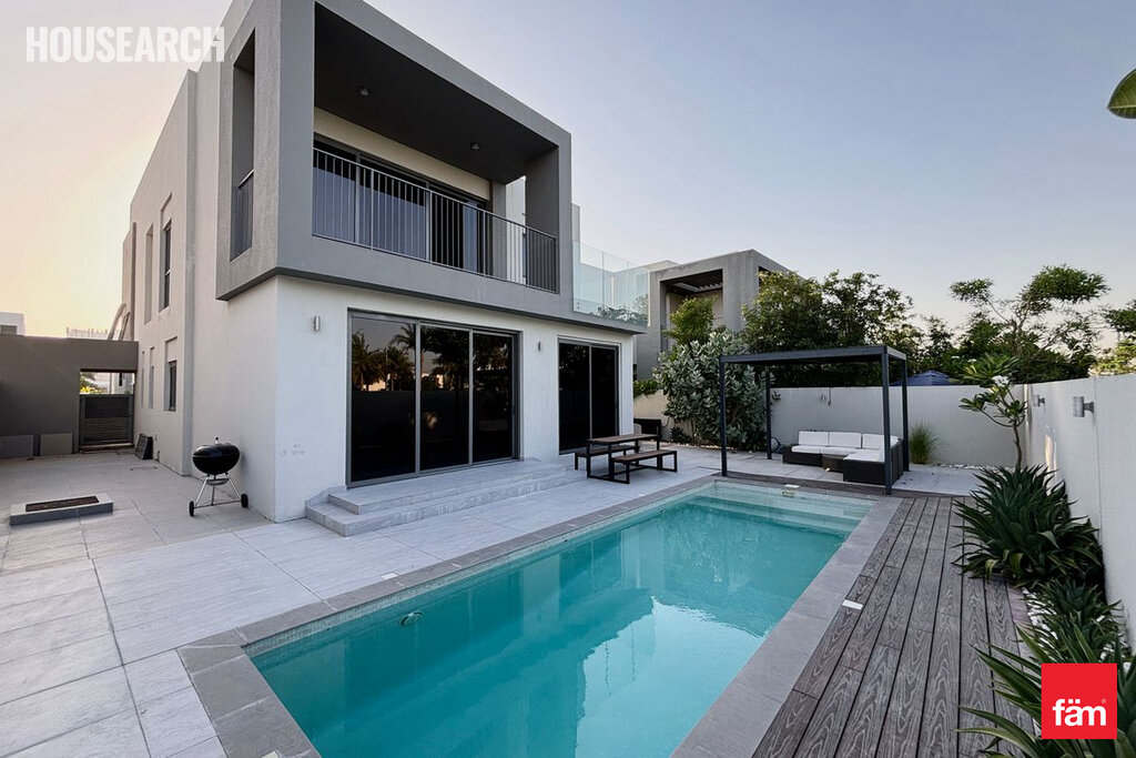 Villa for rent - Dubai - Rent for $158,038 - image 1