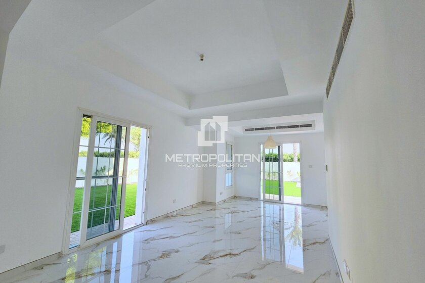 Rent 32 villas - 4 rooms - Dubailand, UAE - image 26