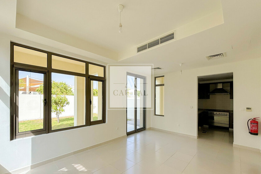 Properties for sale in UAE - image 33